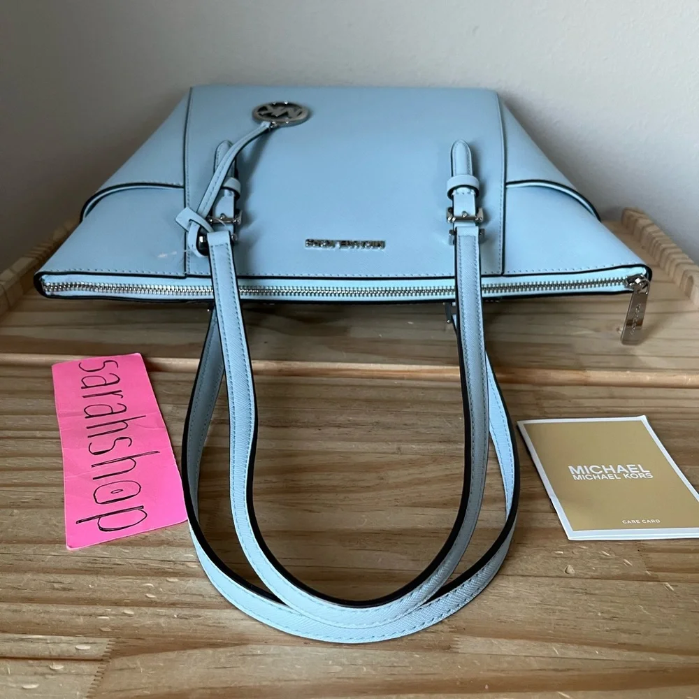 🌼Michael Kors Purse - Picture 5 of 13